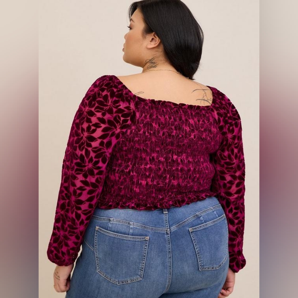 Torrid Velvet Smocked Blouson Sleeve Crop Top Size 2x - Picture 4 of 7